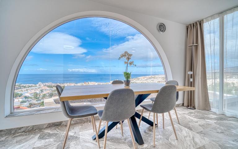 Vila Ocean View, Private Jacuzzi, AC - B&B Adeje