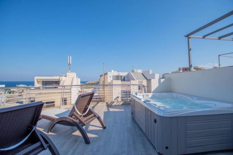 The Terrace - B&B Xghajra