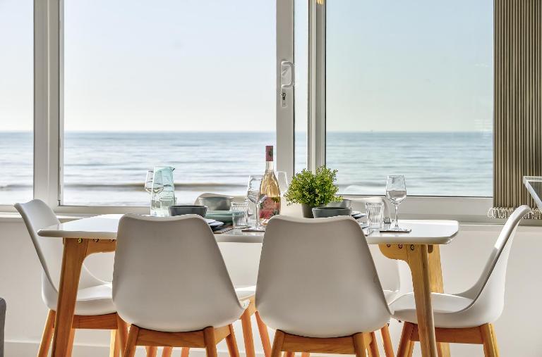 By The Beach - Bracklesham Bay - B&B Chichester