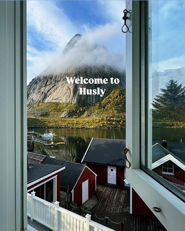 Husly Reine - your home with Reinebringen view - Ferienwohnung Reine