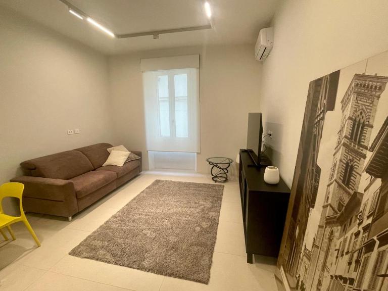BE in town - Ferienwohnung Prato