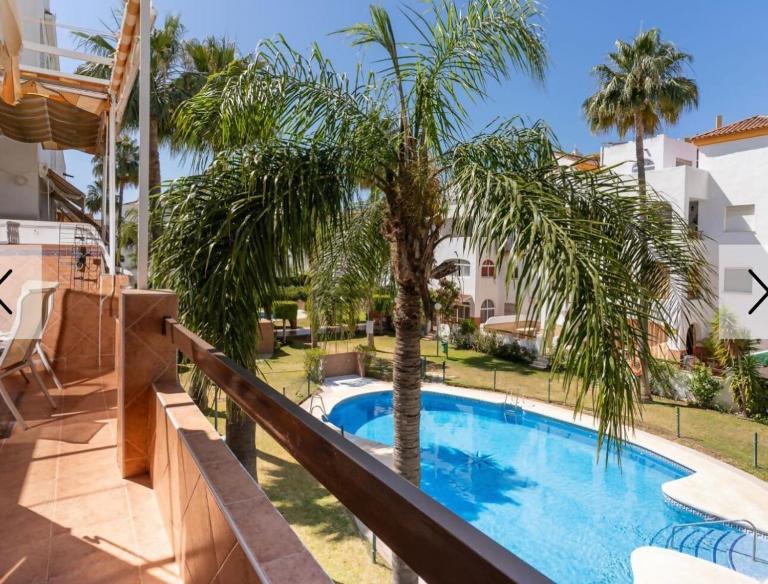 Los Nadales Blue - Bed and Breakfast Benalmádena Costa