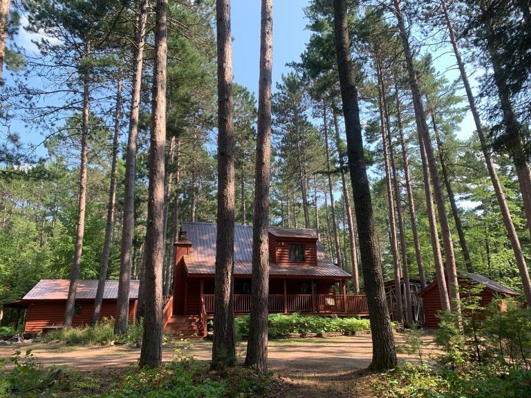 Private Cabin Retreat! Sauna, Trails & Lake Access - Ferienwohnung Ely