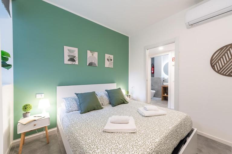 Green Design Suite - Navigli & Darsena at 2 Min - Bed and Breakfast Milaan