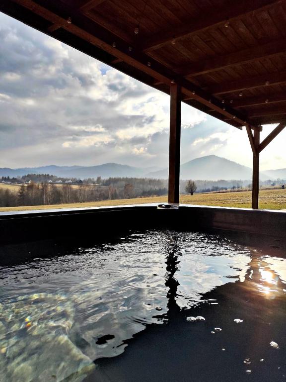 Górska Stodoła - Domek z Prywatnym Jacuzzi - Chambres d'hôtes Lipowa