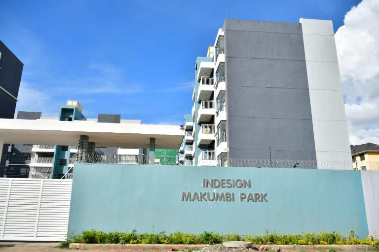 JKIA INternational Airport Transit Smart Studio next to Sgr Terminal Railway line and National park next 67Hotel - B&B Nairobi