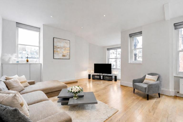 Luxury Marylebone 2-Bedroom Apartment - Located on Chiltern Street - Next to Baker Street Station - B&B London