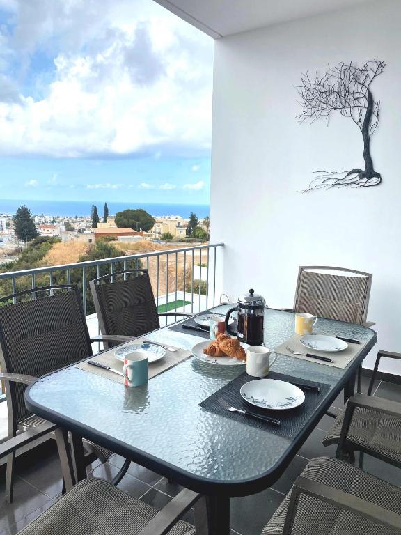 Infinite Blue- 2BDR Panoramic Sea View & Pool - B&B Peyia
