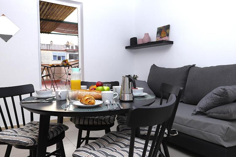 Key Pg San Juan Penthouse - B&B Barcellona