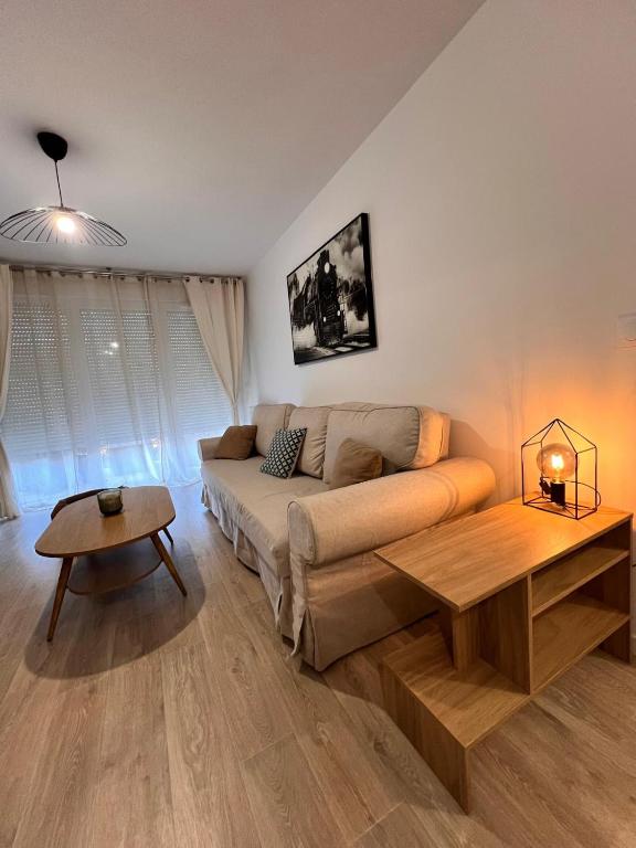T2 Cosy avec Terrasse & 2 parkings privés - B&B Saint-André-de-Cubzac
