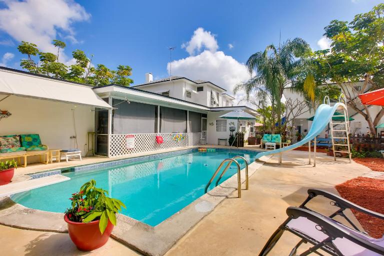 6 Mi to Palm Beach: Studio w/ Pool Access! - B&B Lake Worth Beach