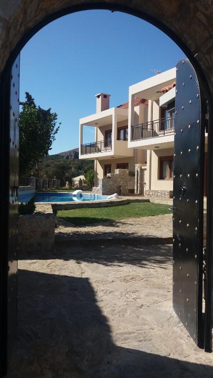 Petrochori ApartHotel - Ferienwohnung Petrokhórion