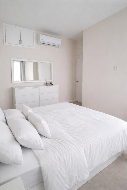 Apartamento 2 habitaciones 57m2 con AC & near beach - Bed and Breakfast Valencia