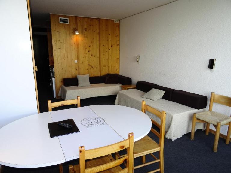 Résidence Bellecote - Appartement 2 pièces 5 personnes au centre de la station d'Arc 1800, pied des pistes et proche des commerces dans le village du MAE-2067 - B&B Arc 1800