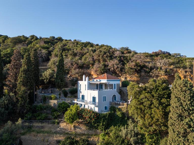 villa eirini - B&B Kouréli