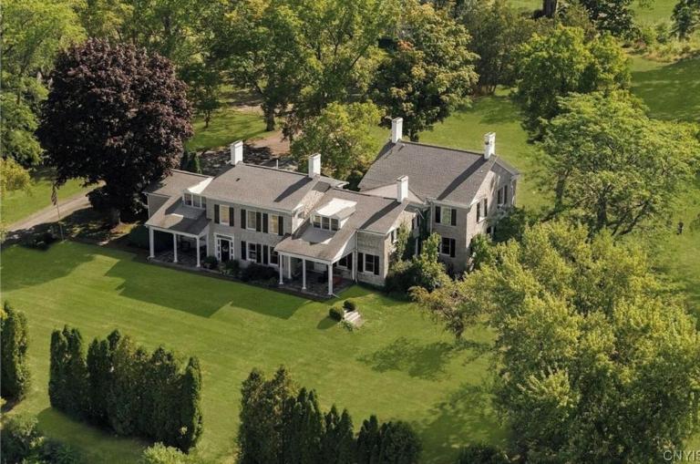 The Stonehouse at Ingleside, Cayuga Lake, Aurora NY - Bed and Breakfast Aurora