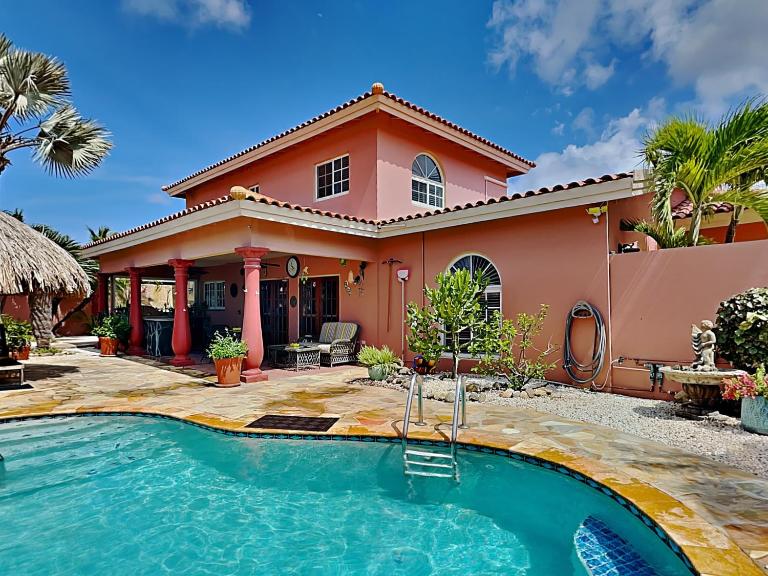 Aruba Suly Villa 4BR house with Private Pool - Bed and Breakfast Paradera