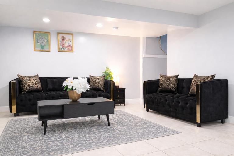 Modern Newark 1BR Apartment, Near Penn Station and EWR - B&B Newark