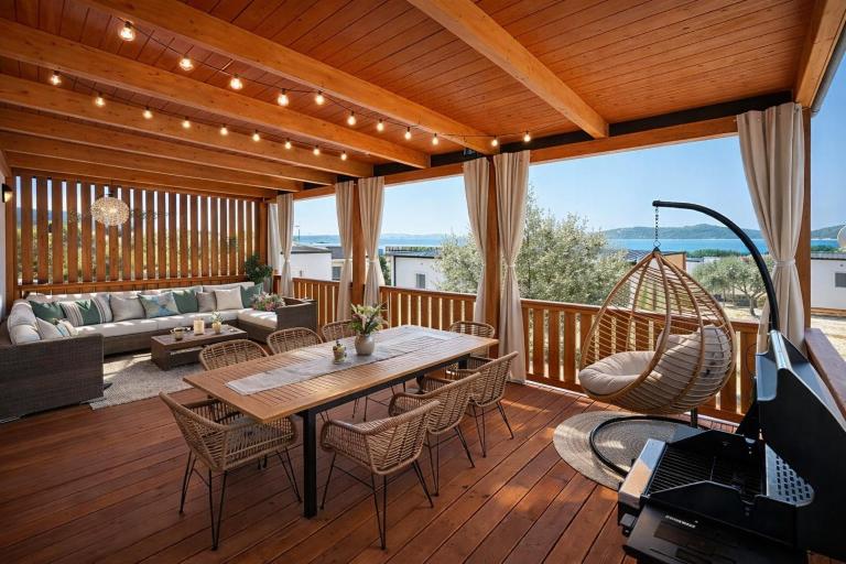 Rose Diamond Villa - cosy, large, family mobile home, free wifi and parking - Chambres d'hôtes Pakoštane