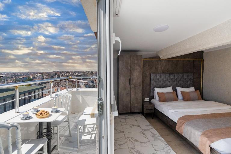 BiRAND SUiT HOTEL - Bed and Breakfast Istanbul