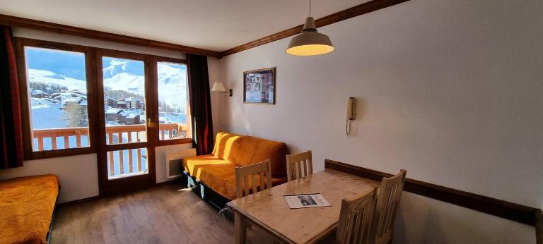 Résidence Mont Soleil A - Appartement 5 personnes - Plagne Soleil MAE-0294 - Bed and Breakfast Aime
