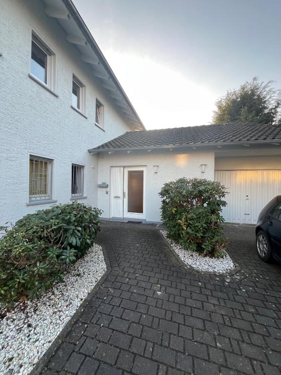 Apartment Bielefeld-Brake - nähe Bahnhof -Parken im Hof - Ferienwohnung Bielefeld