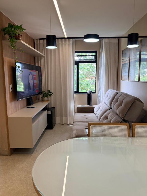 1Q Alto Padrão Asa Norte, Cozinha Completa, Home Office e Vista Verde - B&B Brasília