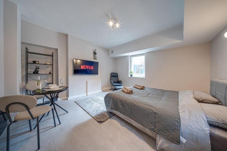 Modern Studio in Ivan Asen II - Quiet Central Location - Chambres d'hôtes Sofia