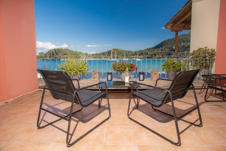 Blue Seaview Apartment 75 sqm on Nydri Coast - B&B Nydri