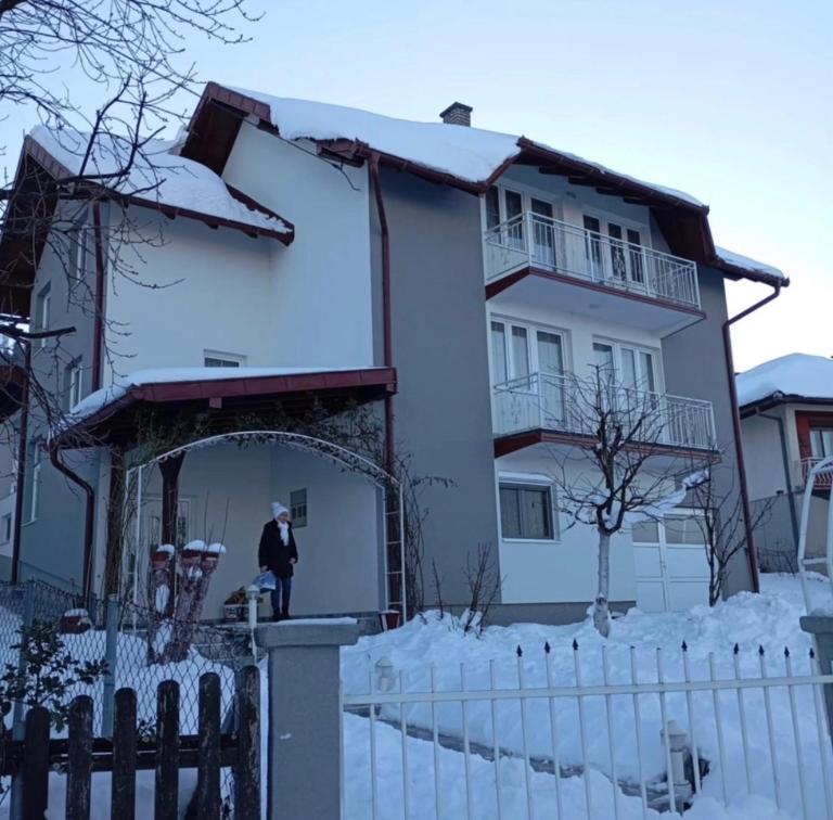 Apartman Vlasenica - Ferienwohnung Vlasenica