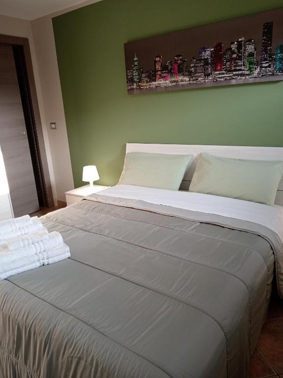 ATHENA Home Asti - Ferienwohnung Asti