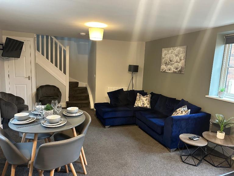 Maple House by ShortStays4U A beautiful 2Bedroom House with free parking in town centre! - B&B King's Lynn