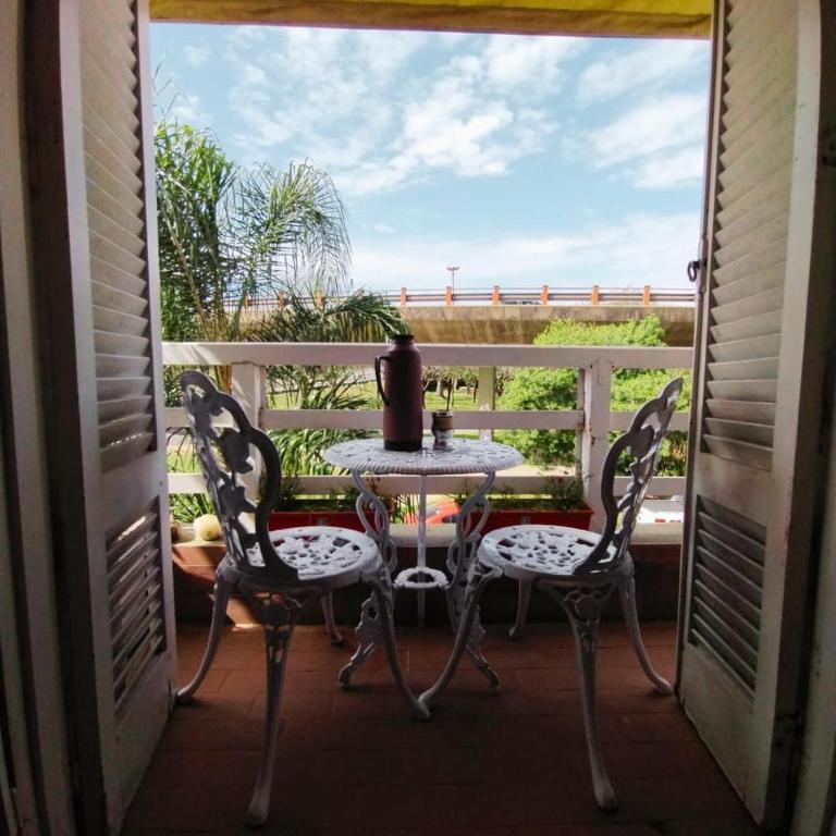 Planta alta con vista al Puente Colgante - B&B Vuelta del Paraguayo