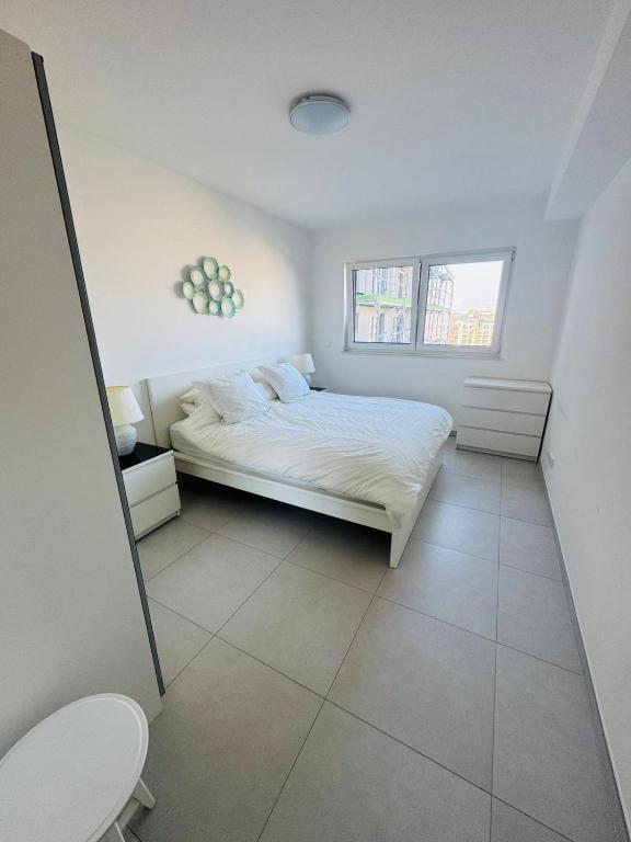 Prestige Apartment - Elegance & Business - Gasperich - Bed and Breakfast Luxemburg