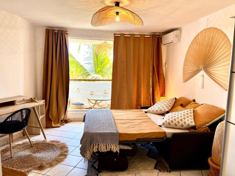 Studio Kribi - 3 étoiles Vue Mer - St Gilles Les Bains Boucan - B&B Saint-Paul