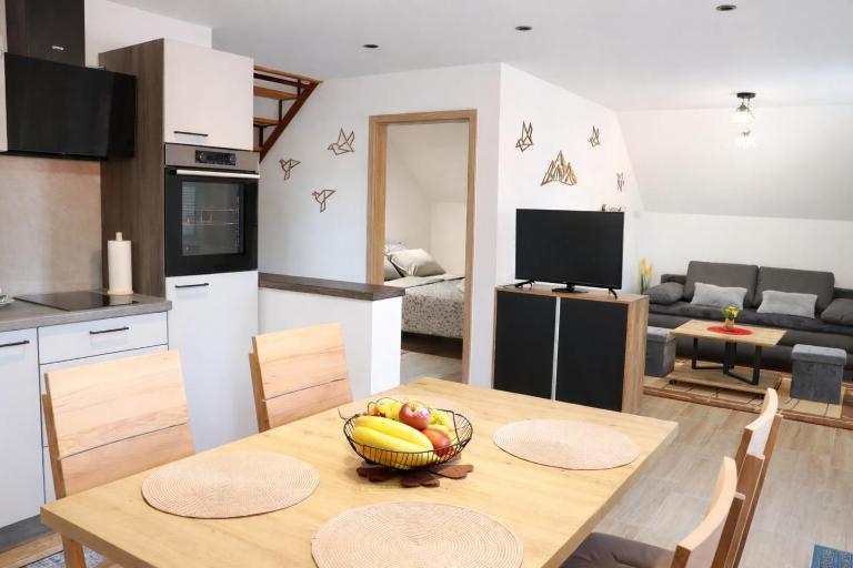 Bled Castle View Apartment Medina - Bed and Breakfast Zgornje Gorje