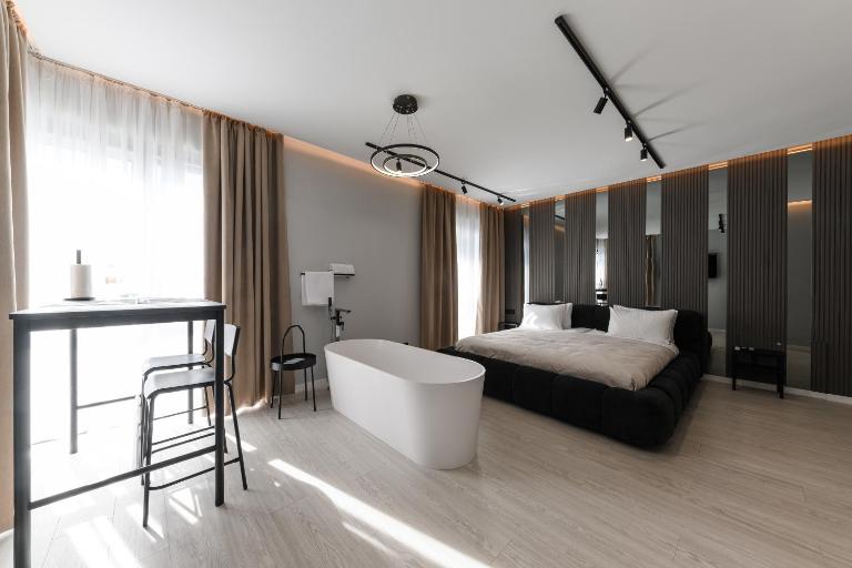 MM GROUP APARTMENT Dastor - Bed and Breakfast Oezjhorod