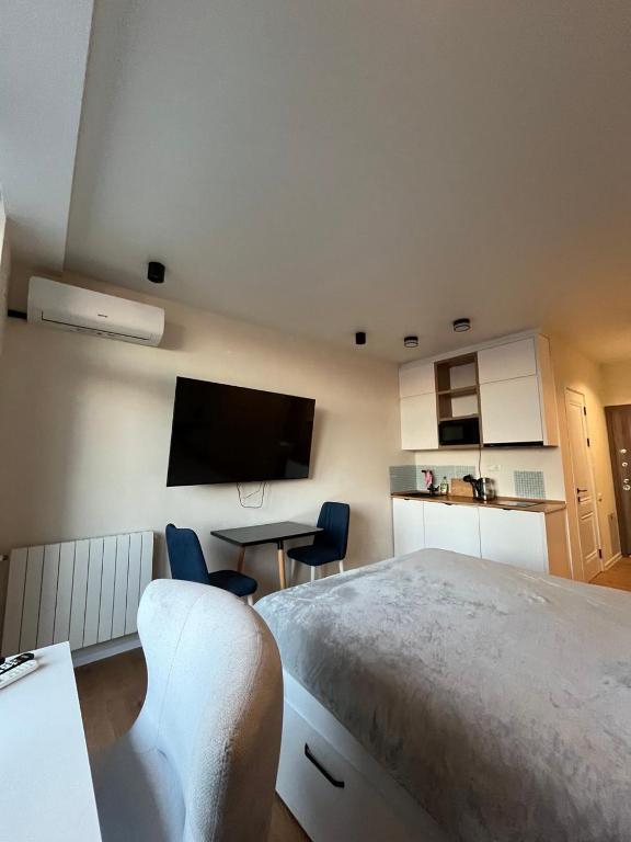 Sunrise Residence Studio-Heart of Batumi - B&B Batumi
