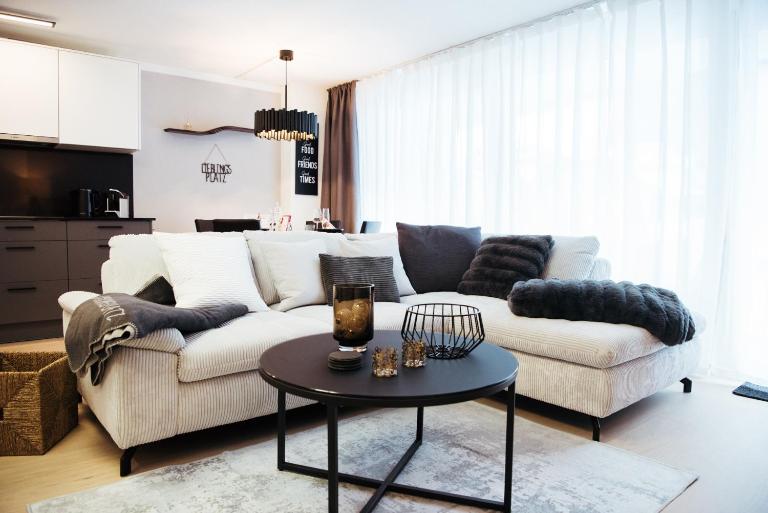 Feel Home Apartments 501 - 502 - Seeblick - Bergblick - Balkon - kostenloser Parkplatz - B&B Emmetten