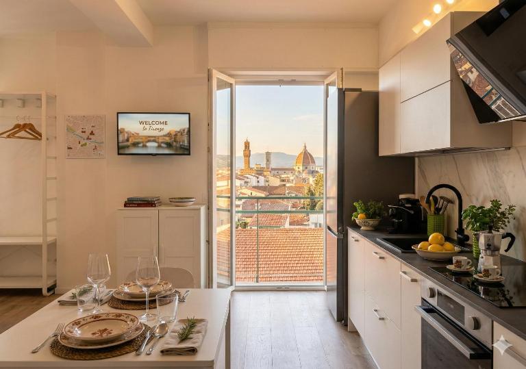 Florence Skyline Studio - Duomo View - B&B Florence