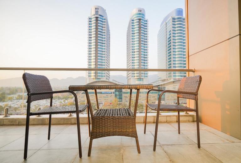 Elysium Tower Luxury Apartments Islamabad with Margalla view - B&B Islamabad