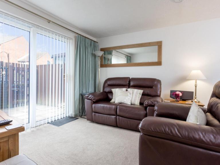 Sandpiper - Moments from Baiter Park and Waterfront - B&B Poole