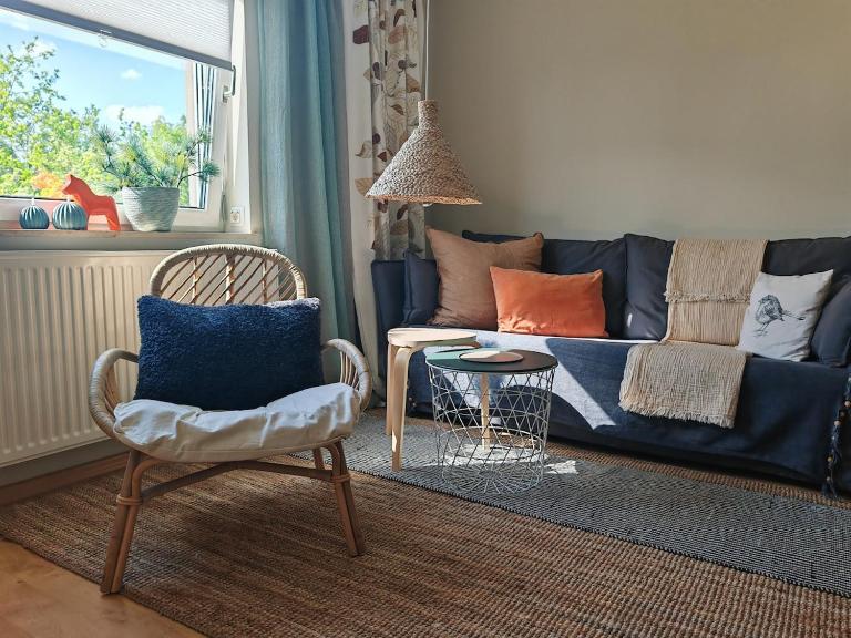 Haus An der Wiese Privat mit Garten und Parkplatz - Chambres d'hôtes Flöha