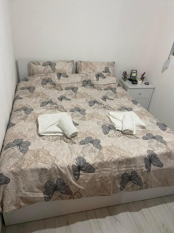 2-Bedroom House Near Airport - B&B Vojnica