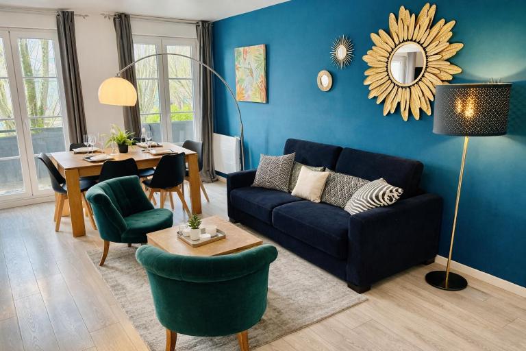 Stylish Blue Val dEurope Disneyland Paris P8 - B&B Serris