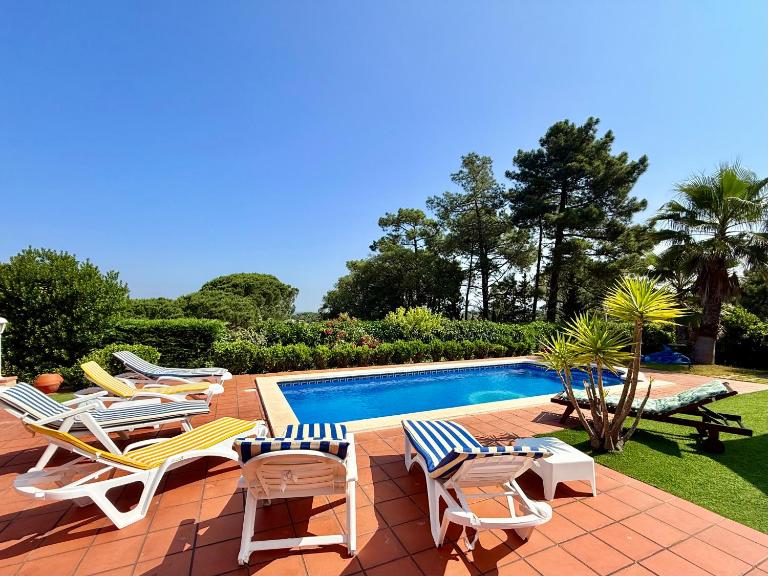 Villa Maria Magdalena Pool & BBQ - B&B Maçanet de la Selva