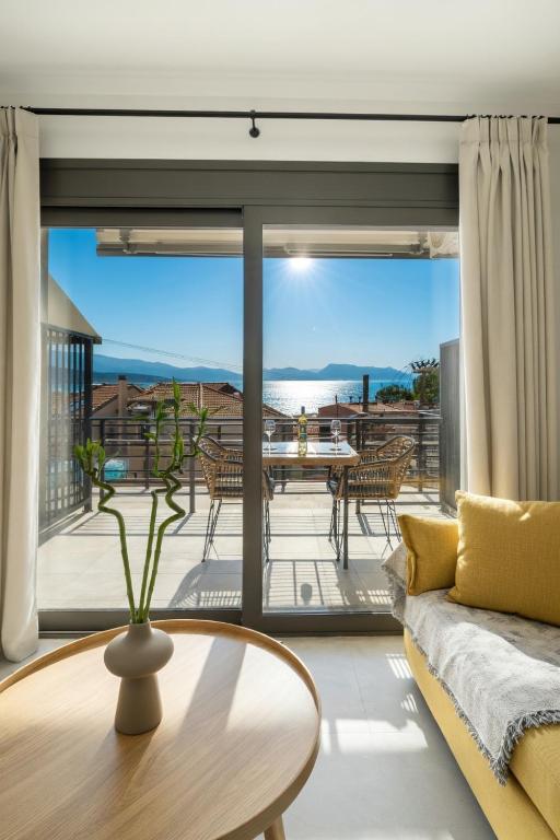 Poseidon Sea View Apartments - Sea, Lake - B&B Nikiana