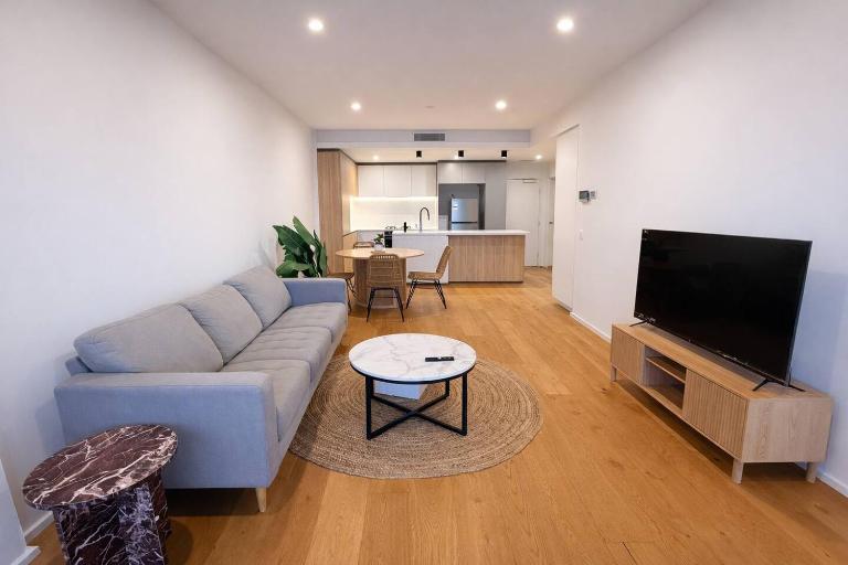 2BR West End Hideaway with City Views and Parking - B&B Brisbane