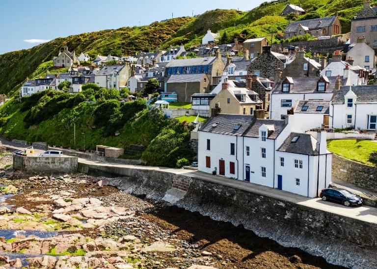 The Fisherman's Neuk Coastal Home with Sea Views - B&B Gardenstown