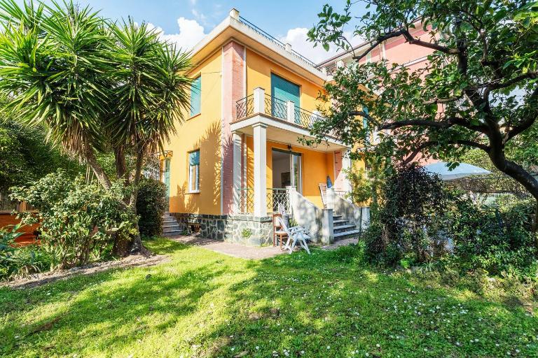 Villino a 20 metri dal mare - B&B Levanto
